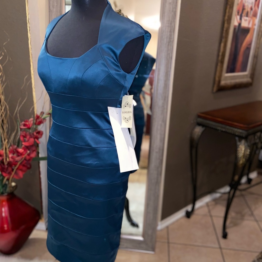 Mini cocktail dress - Picture 10 of 11